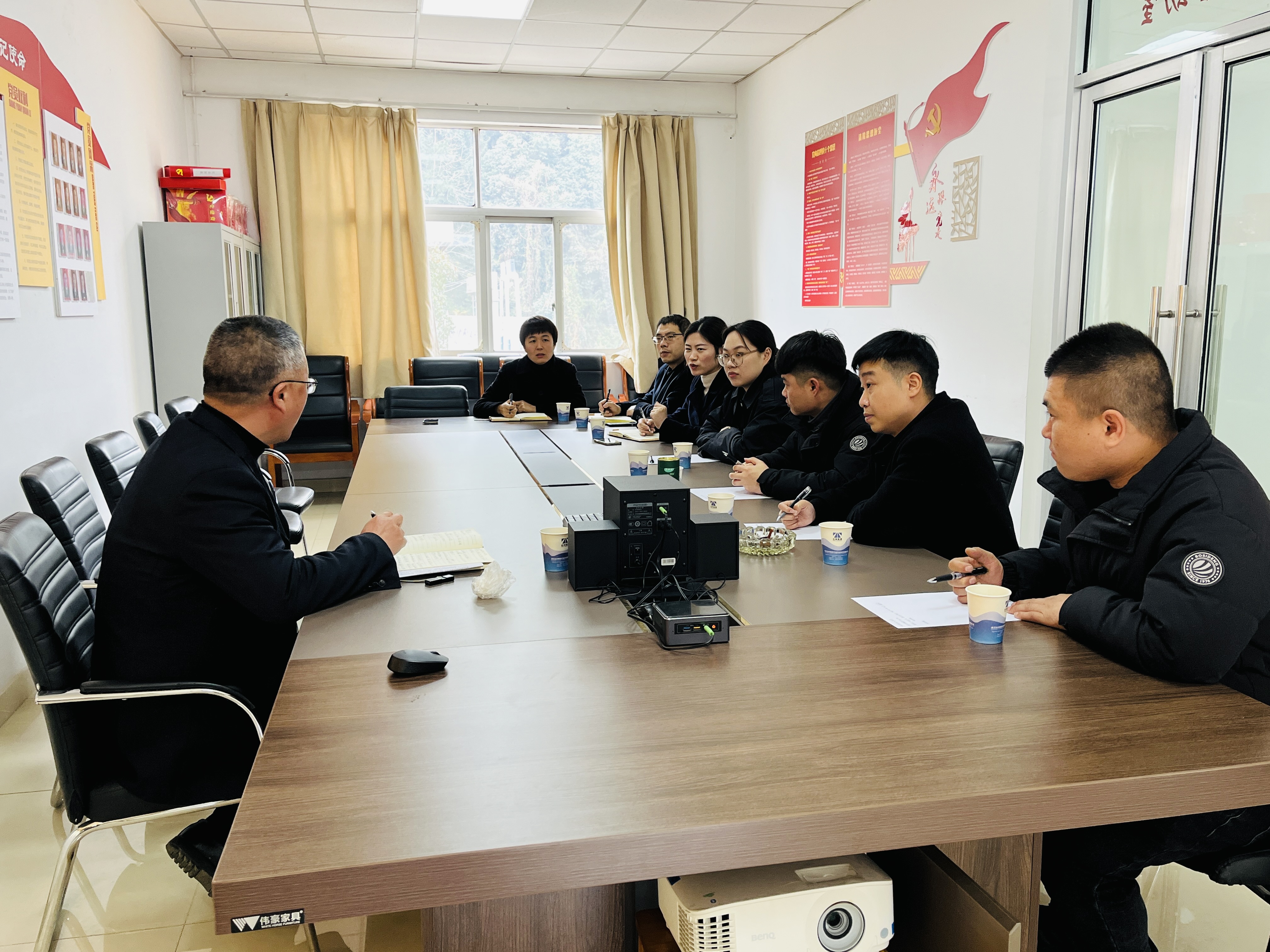 1737622604153218.jpg 18d993f5281fbe080ad7920a9da29bc.jpg